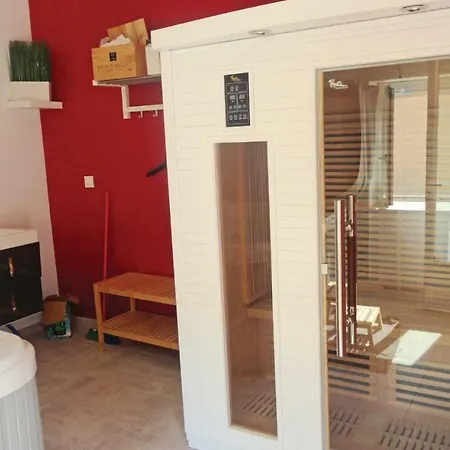 Pet Friendly In With Sauna *